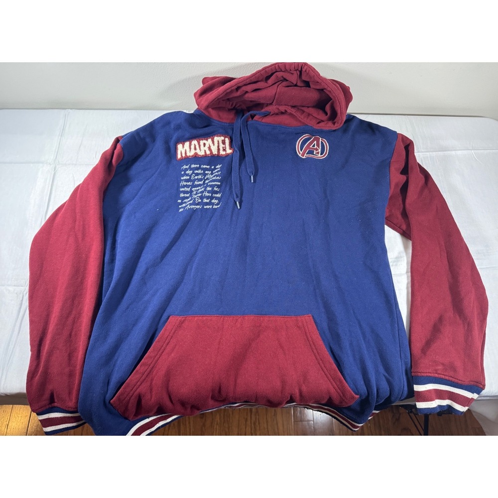 Marvel Avengers BoxLunch Colorblock Hoodie Navy Burgundy XL Varsity Sweatshirt